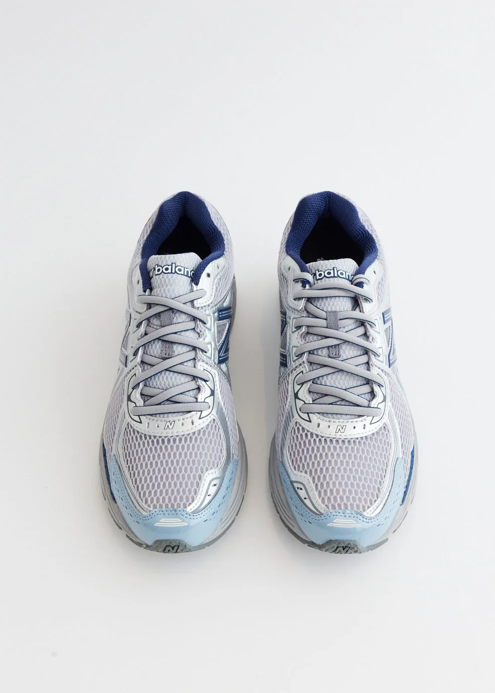 860v2 'Arctic Grey' Sneakers