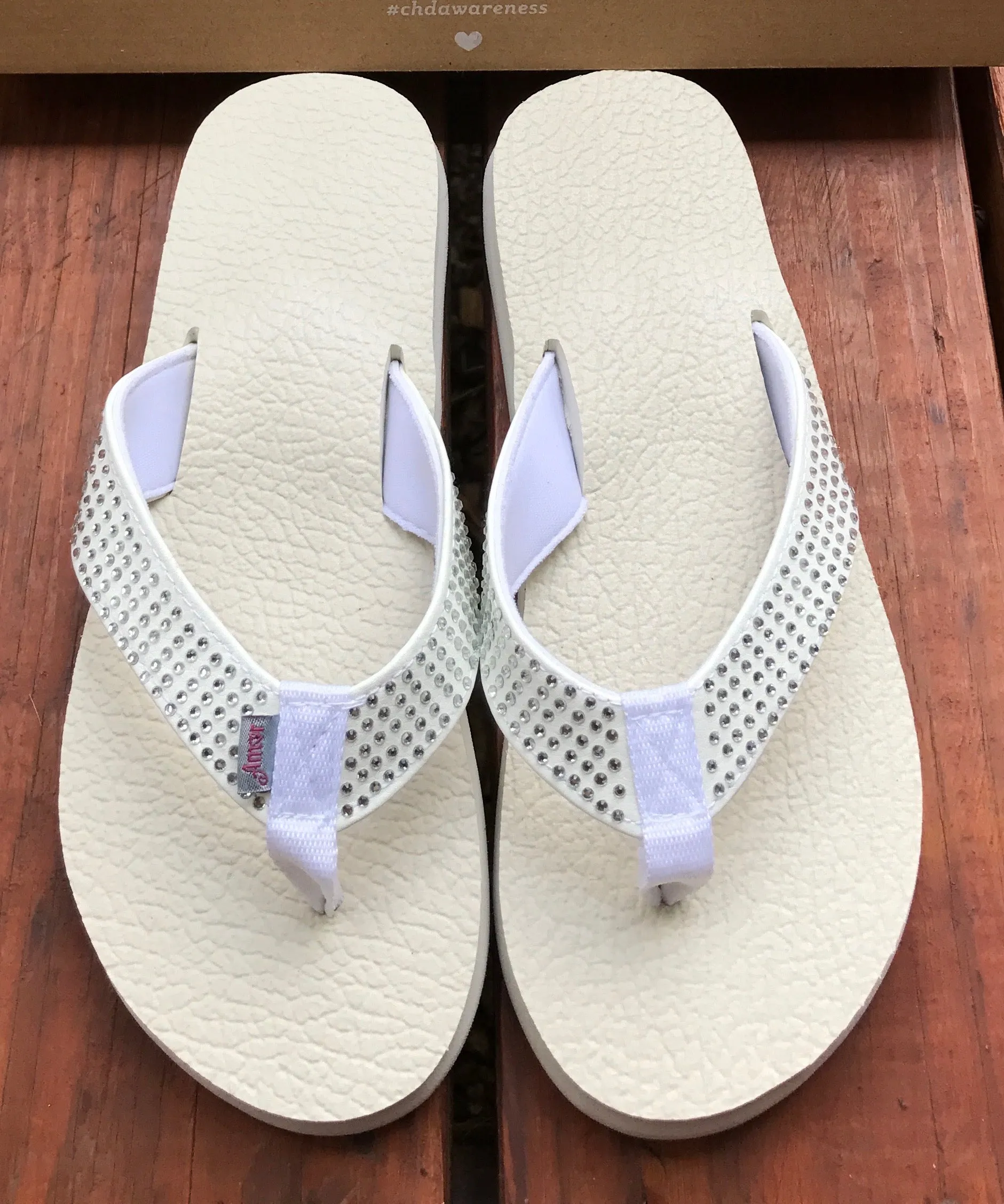 Amor Rhinestone Yoga Mat Flip Flops for Women - Leave An Impression