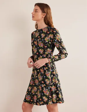 Crew Neck Fit-and-Flare Dress-Black, Wild Cluster