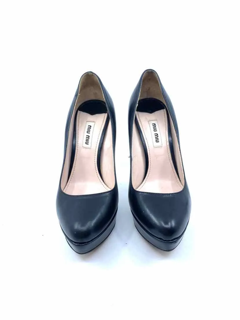 MIU MIU Leather Pumps | 6.5