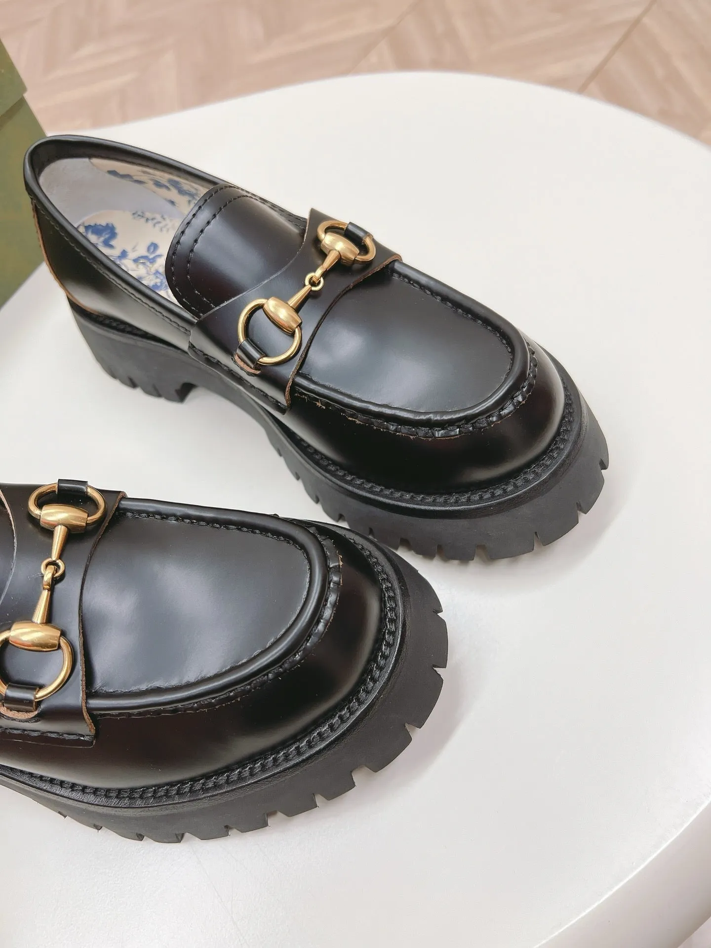 SE1513 GUCCI Women's Lug Sole Loafer with Horsebit/ Size5-11