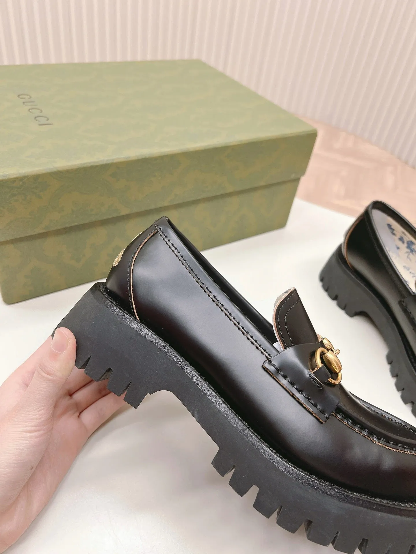 SE1513 GUCCI Women's Lug Sole Loafer with Horsebit/ Size5-11