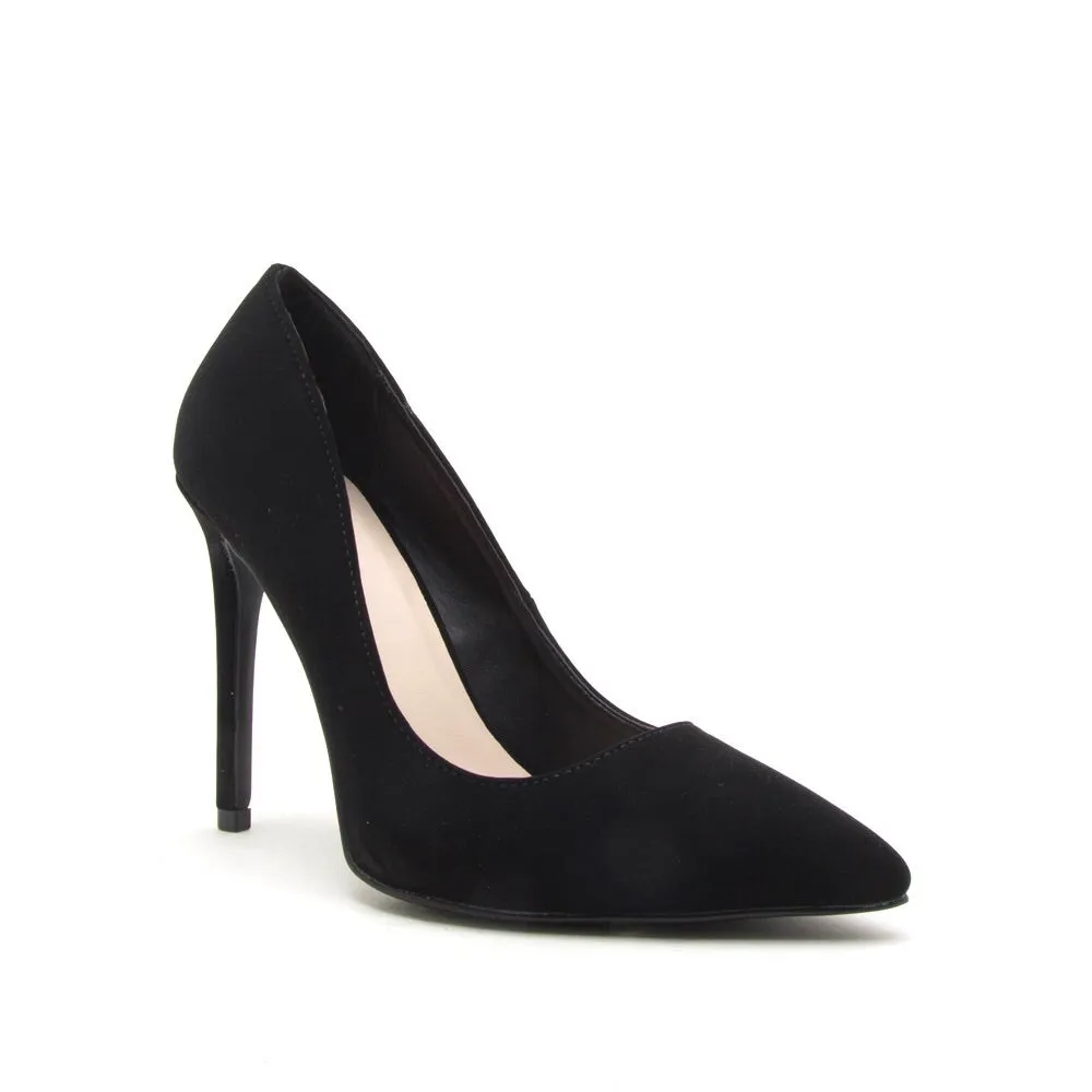 Showoff Black Pumps