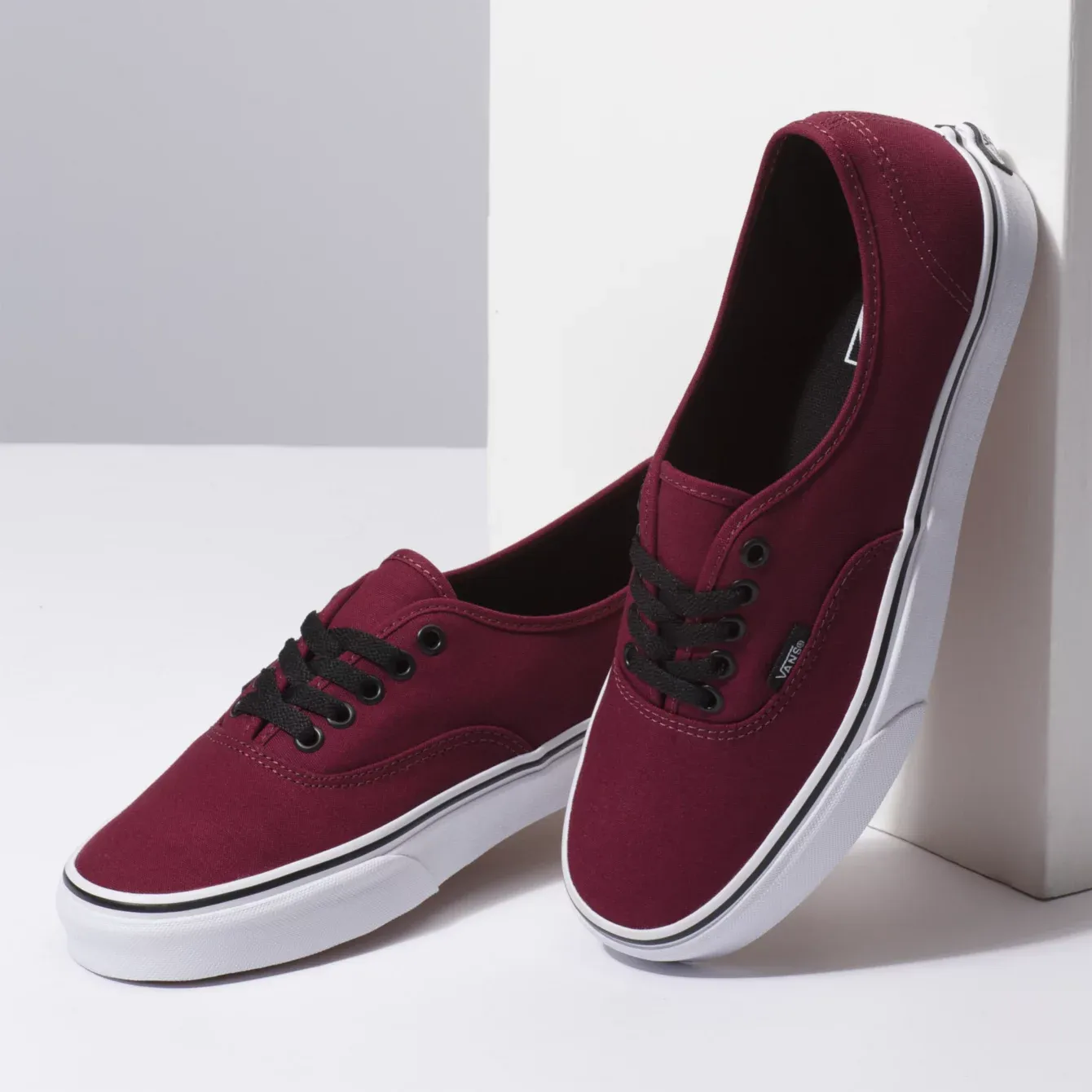 VANS AUTHENTIC - PORT ROYALE RED/BLACK